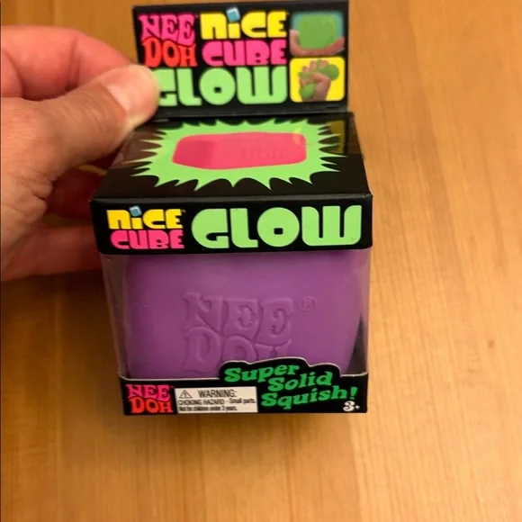 Nee doh bundle fuzz balls cake and purple glow cube - Picture 10 of 11